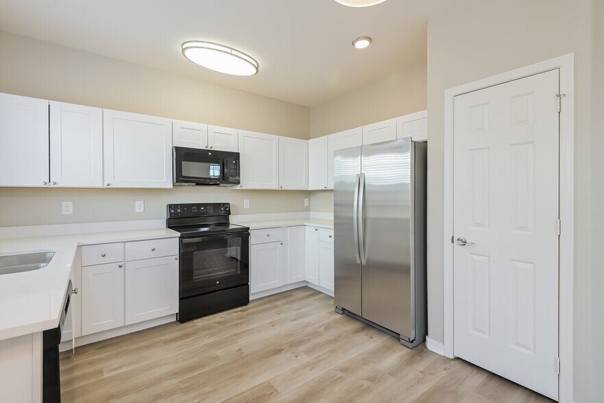 Building Photo - 134 W Camino Rancho Palomas