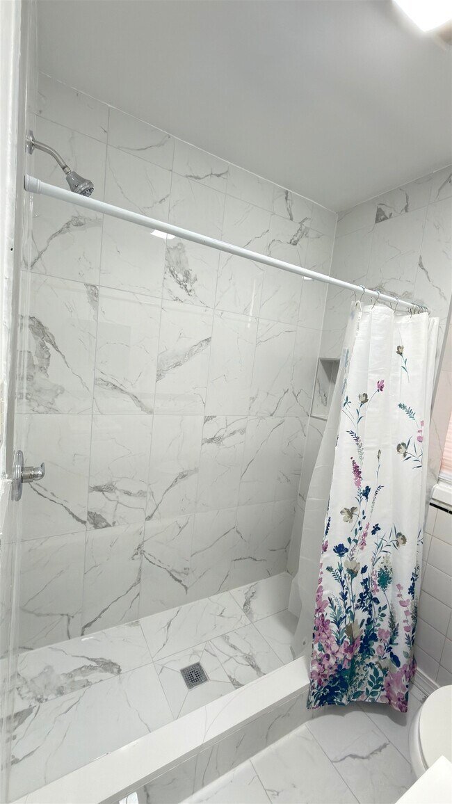 Building Photo - 217 62nd St