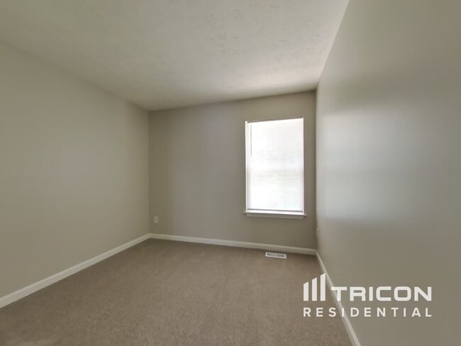 Building Photo - 6526 Revena Ct