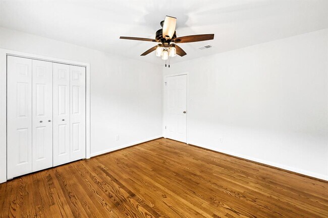 Building Photo - 5201 Verdome Ln