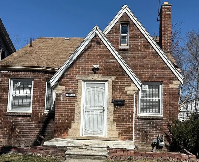 Primary Photo - 13965 Mapleridge St