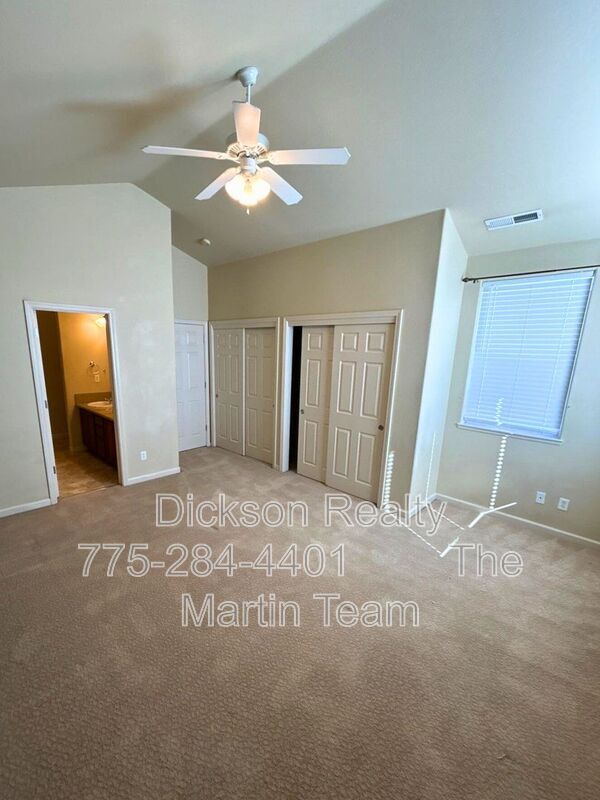 Building Photo - 5718 Pumpkin Ridge Dr