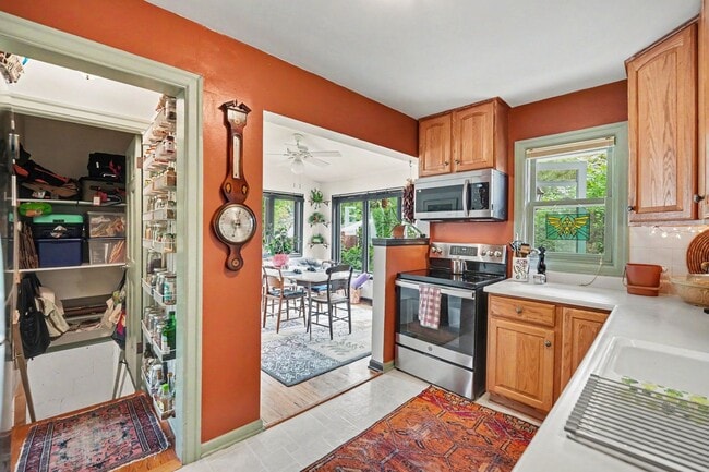 Building Photo - Charming Golden Retreat with a Backyard Oasis, Garden Dreams & Bonus Loft Office!