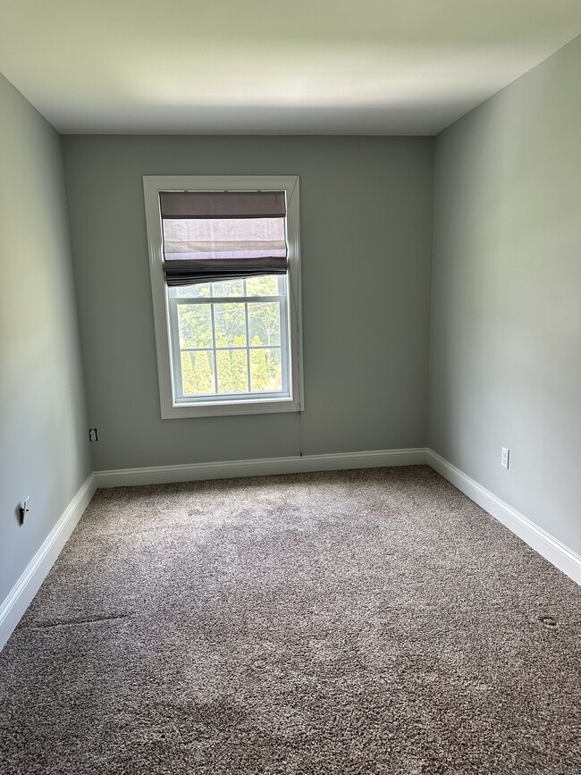 Building Photo - 2A Knollwood Dr
