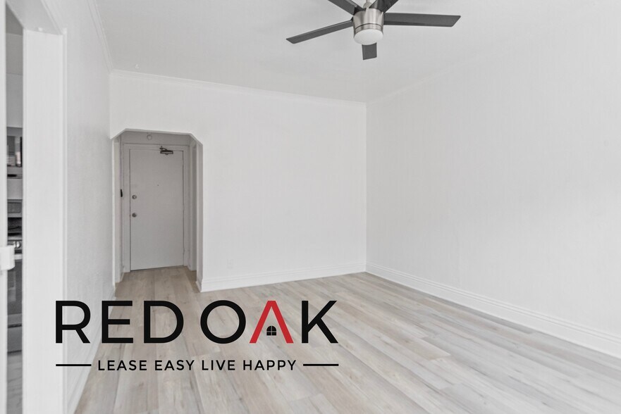 Building Photo - 687 Shatto Pl