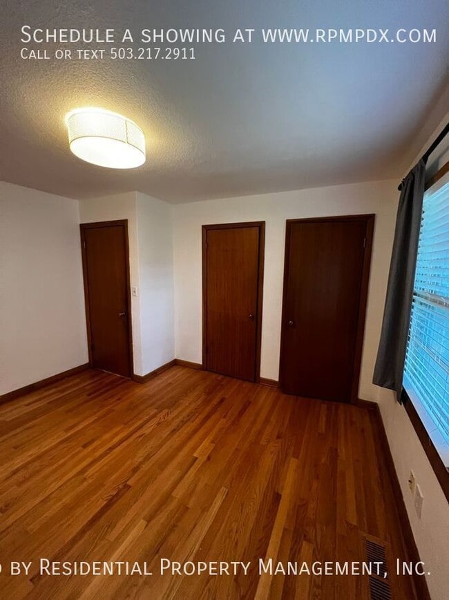 Building Photo - 4434 SW Valona Way