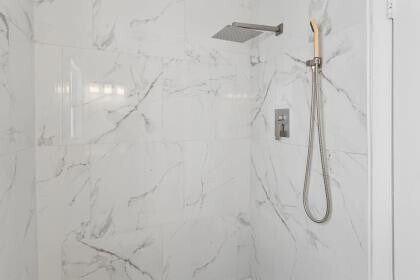 Building Photo - 8027 Lagos De Campo Blvd