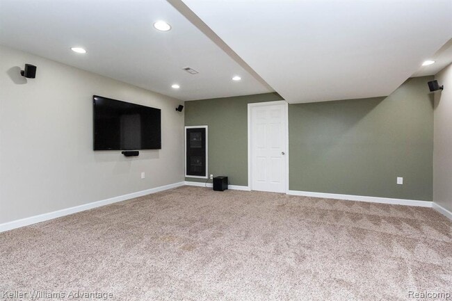 Building Photo - 24975 Bloomfield Ct