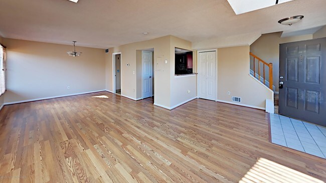 Building Photo - 121 Brandywine Ct