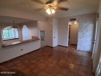 Building Photo - 7777 E Golf Links Rd