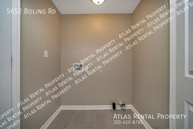 Building Photo - 5652 Boling Rd