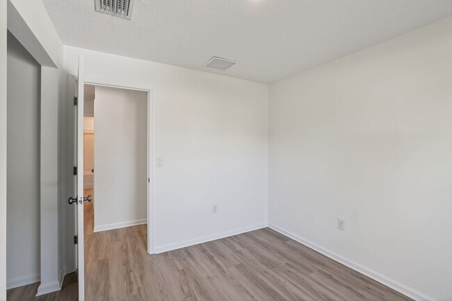 Building Photo - 1115 F Avenue