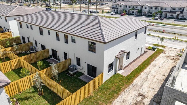 Building Photo - 12923 SW 231st Ter