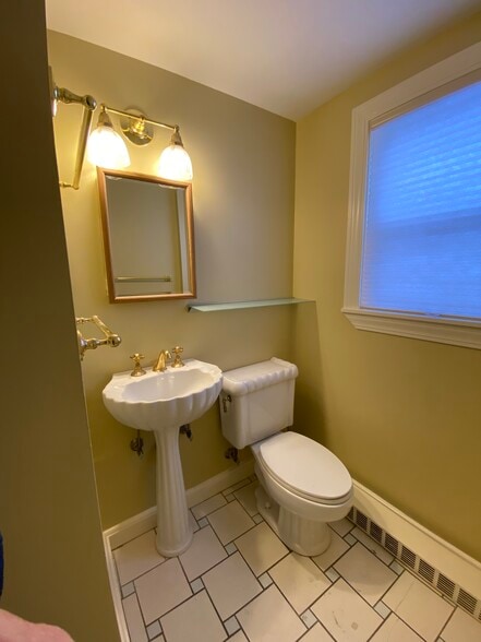 Half bathroom First Floor - 54 Bowden Ave