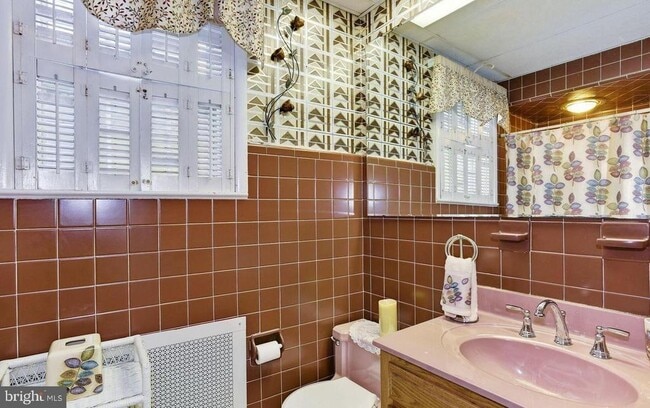 Building Photo - 3720 Drexel Ave