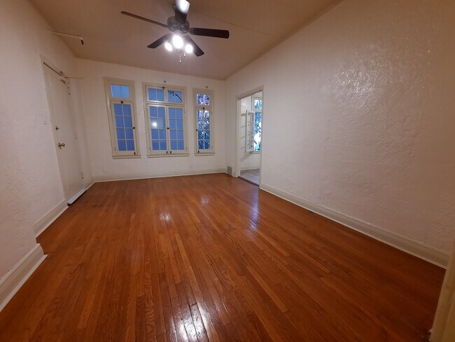 Building Photo - 6141 Afton Pl