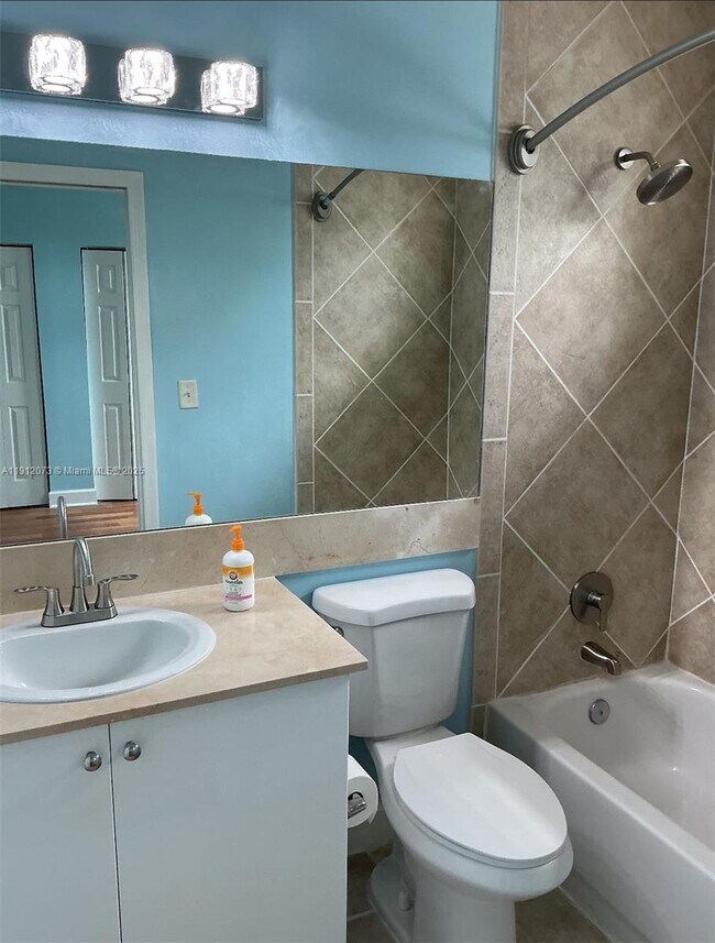 Building Photo - 236 Moorings Dr