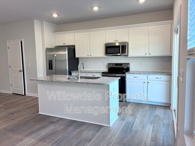 Building Photo - 211 Central Townes Wy