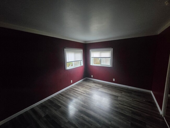 Building Photo - 3BR Northern McKinleyville home is close t...