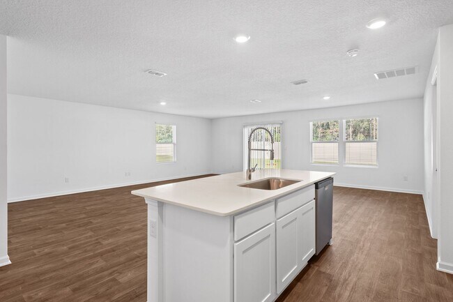 Building Photo - Almost New Home