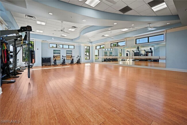 Building Photo - 9200 Highland Woods Blvd