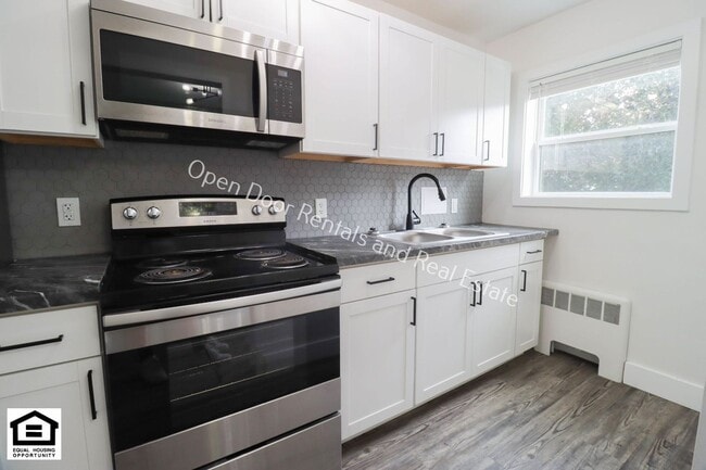 Building Photo - 1823 Griswold Dr