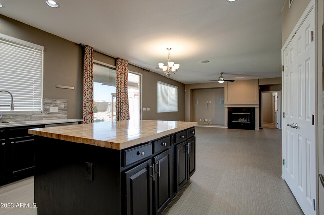 Building Photo - 21628 N 86th Ln
