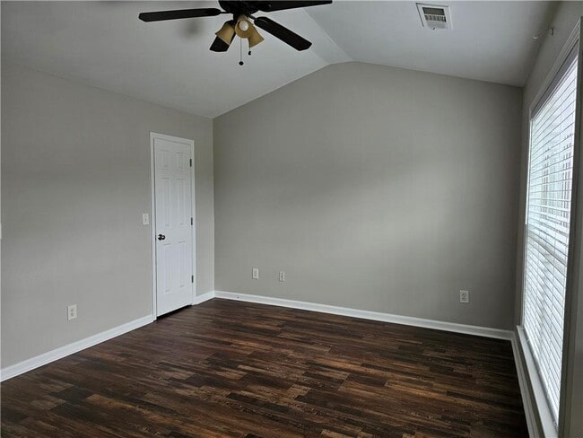 Building Photo - 1021 Thornborough Dr