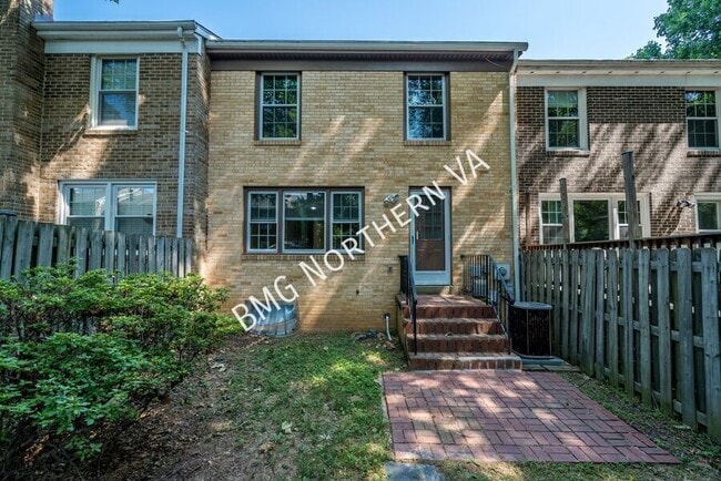 Building Photo - 9103 Vosger Ct