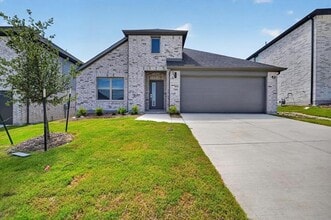 Building Photo - 709 Summerberry Dr