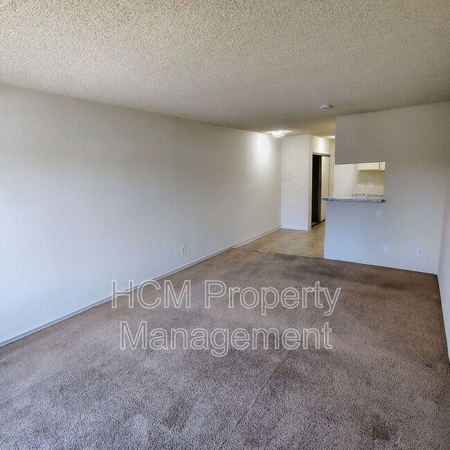 Building Photo - 12850 Branford St