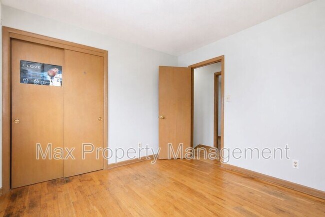 Building Photo - 4413 63rd St
