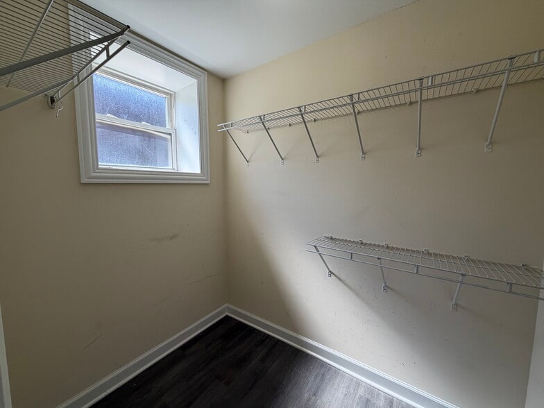 Building Photo - 4022 N Central Park Ave