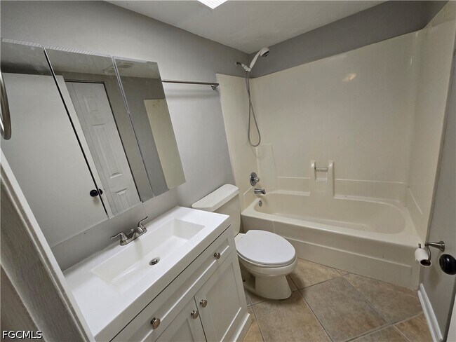 Building Photo - 7752 Tamara Lee Ct