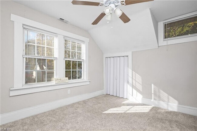 Building Photo - 868 W 36th St