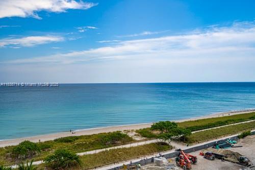 Building Photo - 9195 Collins Ave