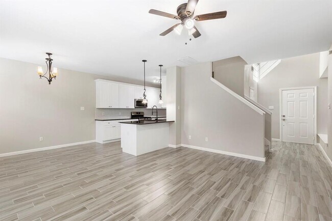 Building Photo - 79 Blue Creek Pl