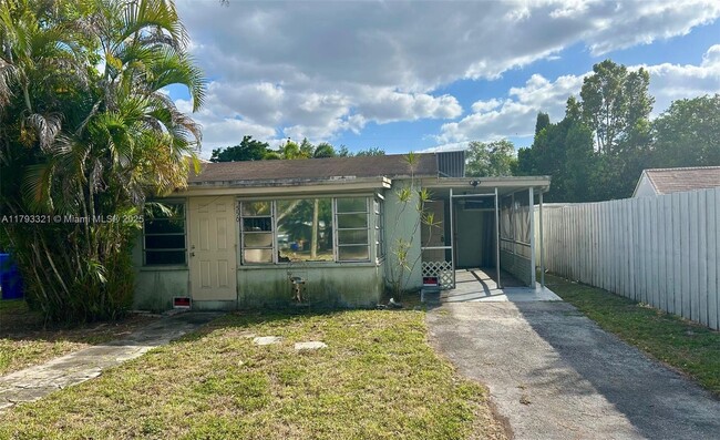 Primary Photo - 550 N 58th Ave