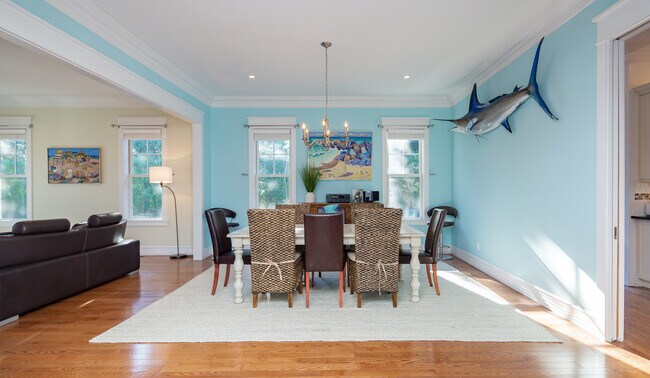 Building Photo - 29 South St