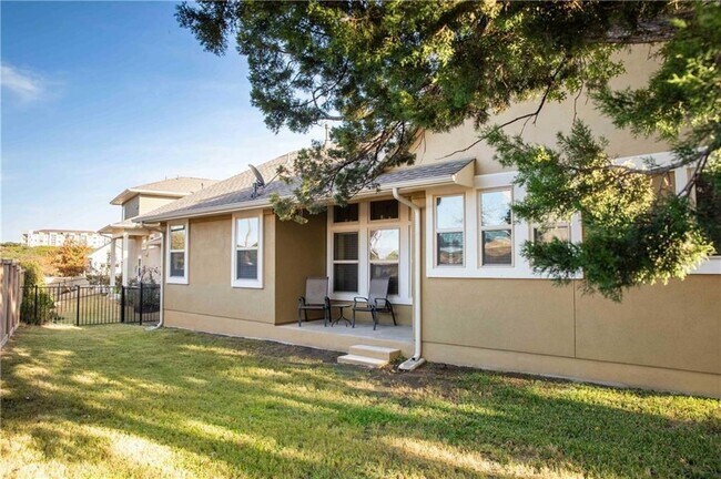 Building Photo - 710 Arrow Point Dr