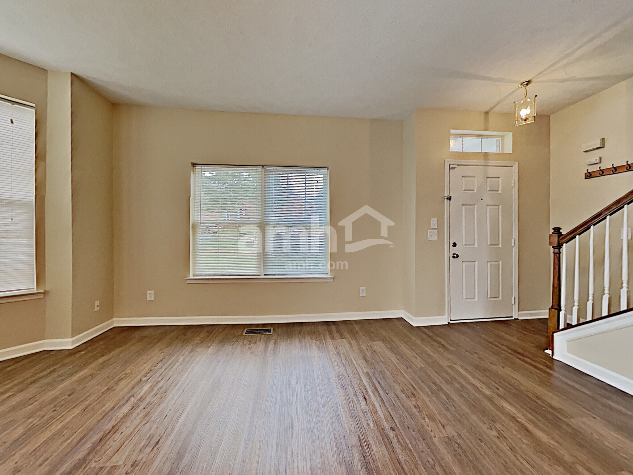 Building Photo - 221 Scarlet Ridge Ct
