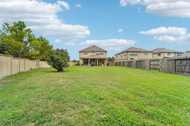 Building Photo - 4306 Lake Cypress Cir