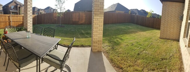 Back yard - 4020 BLESSINGTON DR