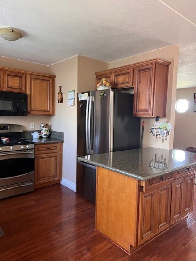 Building Photo - Furnished Home for Rent – North Highlands, CA