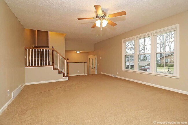 Building Photo - 2031 Allen Dr