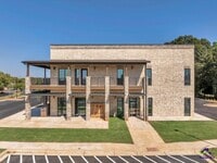 Building Photo - 1009 Northside Dr