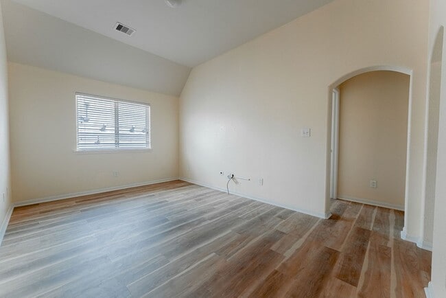 Building Photo - 20219 Weeping Pine Way