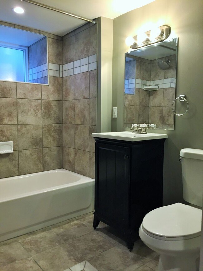 Building Photo - 6333-6335 Bartlett