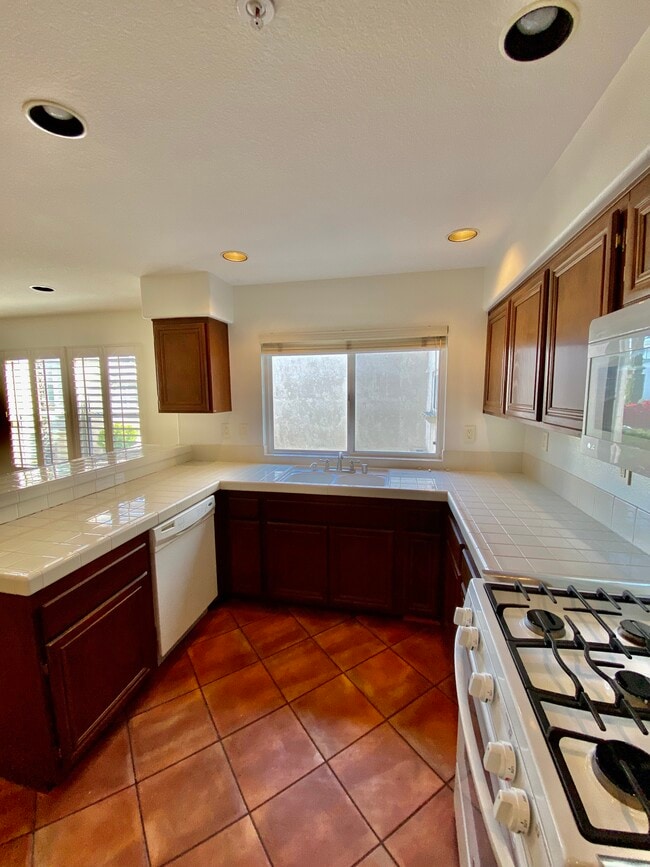 Building Photo - 7513 Hannum Ave