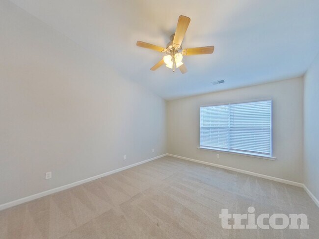 Building Photo - 175 Chesterbrook Ln